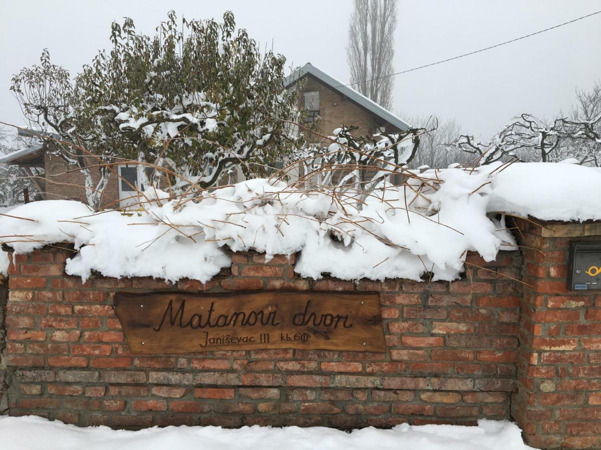 Matanovi Dvori Villa Slavonski Brod Exterior foto